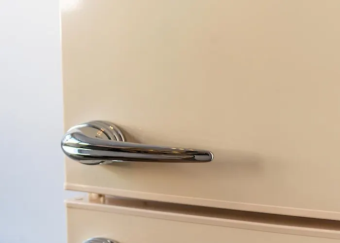 1012 شقة بوخارست