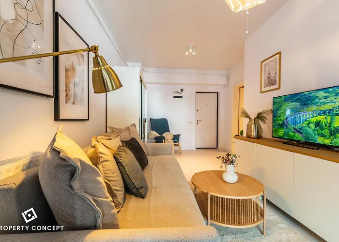 1012 Apartment *